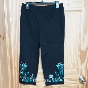 Style & Co. Black Capris with Green Floral Embroidery
